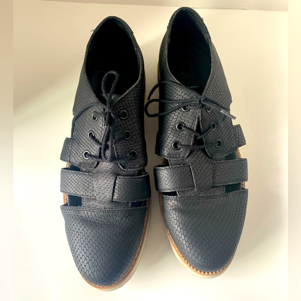 Cat Caterpillar Flex FWD Technology Womens  Black Tie Shoes Size 9 I/2